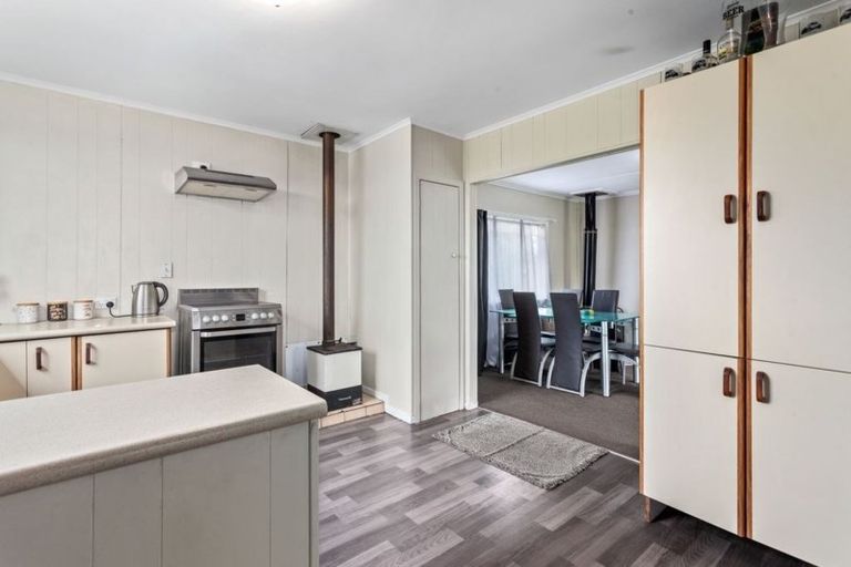 Photo of property in 90 Main Street, Edgecumbe, 3120