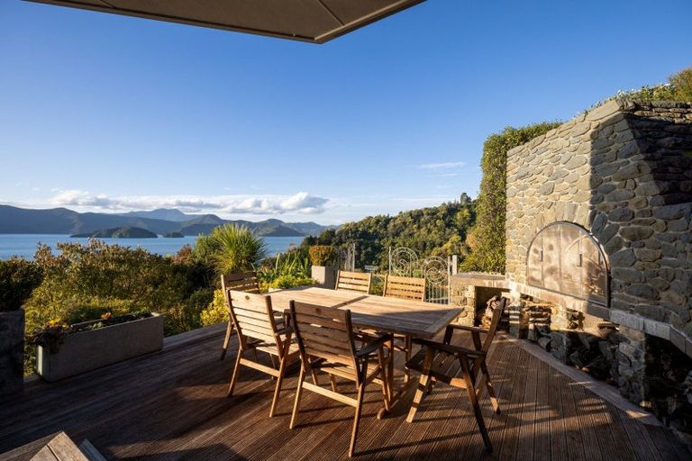 Photo of property in 1 Cooks Ridge, Waikawa, Picton, 7281