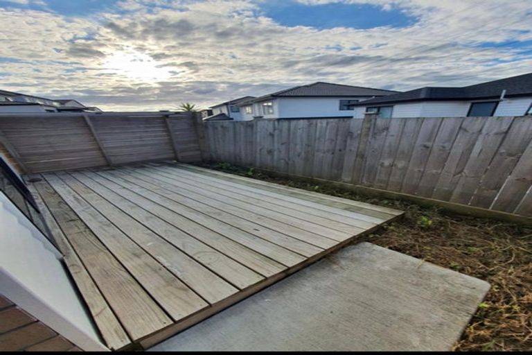 Photo of property in 98 Tir Conaill Avenue, Flat Bush, Auckland, 2019
