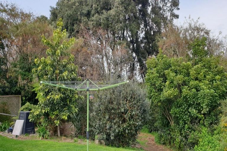 Photo of property in 1343 Devon Road, Brixton, Waitara, 4382