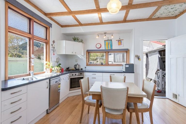 Photo of property in 1/129 Tipahi Street, Nelson South, Nelson, 7010