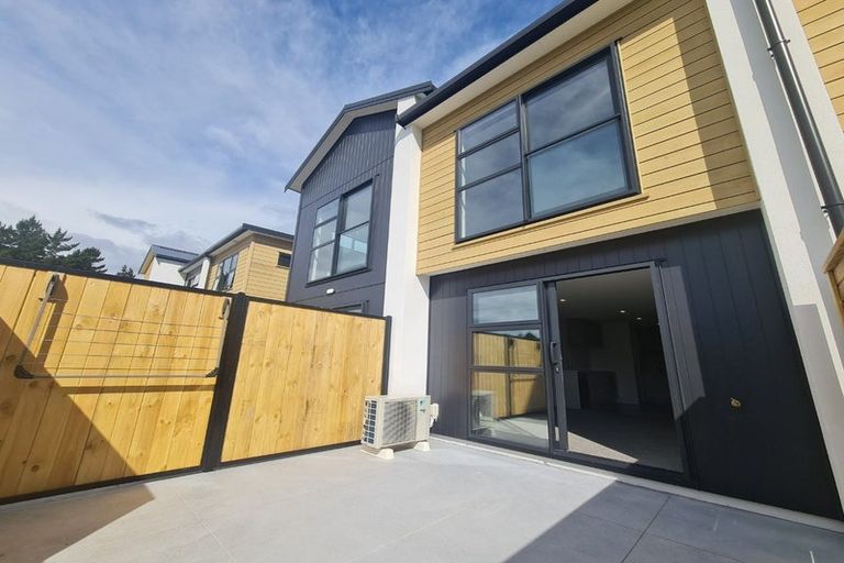 Photo of property in 63 Te Ara O Papatahi, Wainuiomata, Lower Hutt, 5014