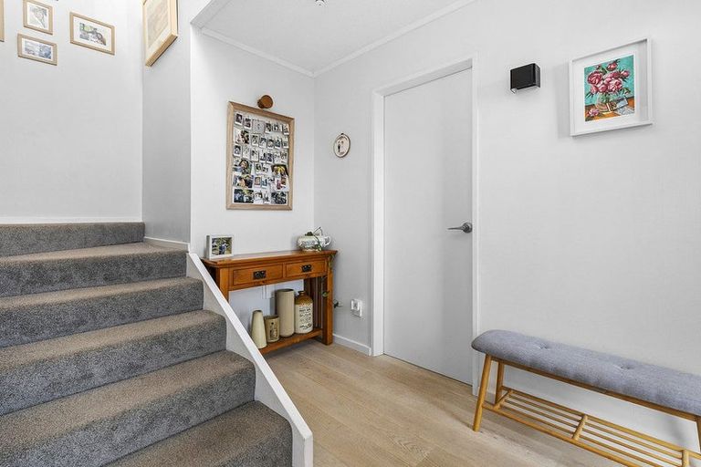 Photo of property in 11 Eclipse Lane, Whitby, Porirua, 5024