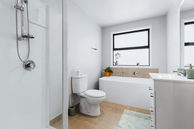 Photo of property in 9 Harakeke Drive, Wharewaka, Taupo, 3330