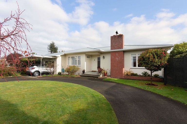 Photo of property in 29 Guy Street, Dannevirke, 4930