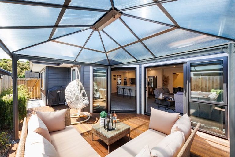 Photo of property in 36 Freedom Drive, Kelvin Grove, Palmerston North, 4414