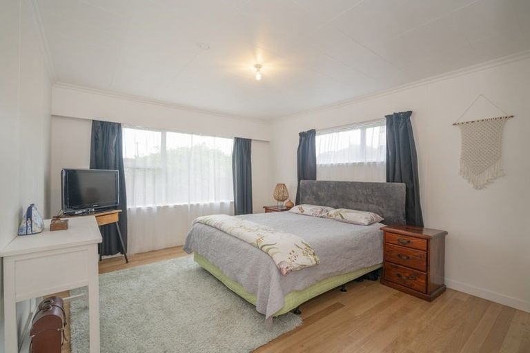 Photo of property in 20 Cook Drive, Whitianga, 3510