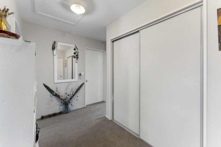 Photo of property in 74l Olliviers Road, Phillipstown, Christchurch, 8011