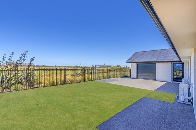 Photo of property in 28 Candlesticks Crescent, Lincoln, 7608