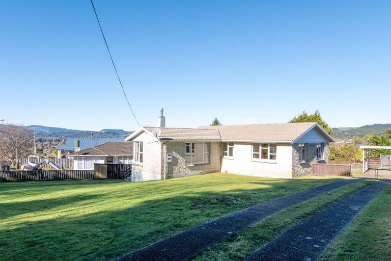 Photo of property in 54 Thomas Crescent, Western Heights, Rotorua, 3015