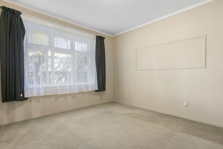Photo of property in 1 Greenock Street, Kaikorai, Dunedin, 9010
