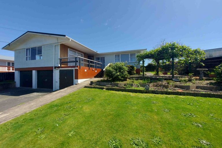 Photo of property in 76 Old Onerahi Road, Onerahi, Whangarei, 0110