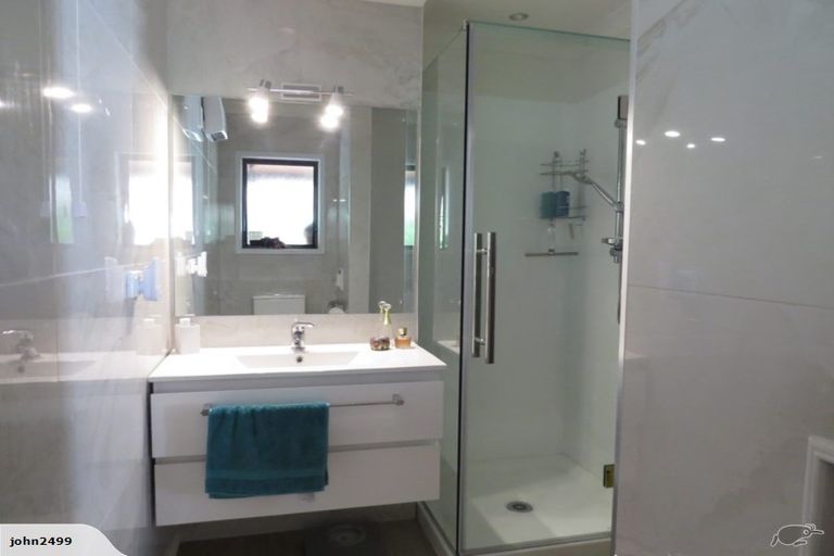 Photo of property in 8 Langstone Street, Welcome Bay, Tauranga, 3112