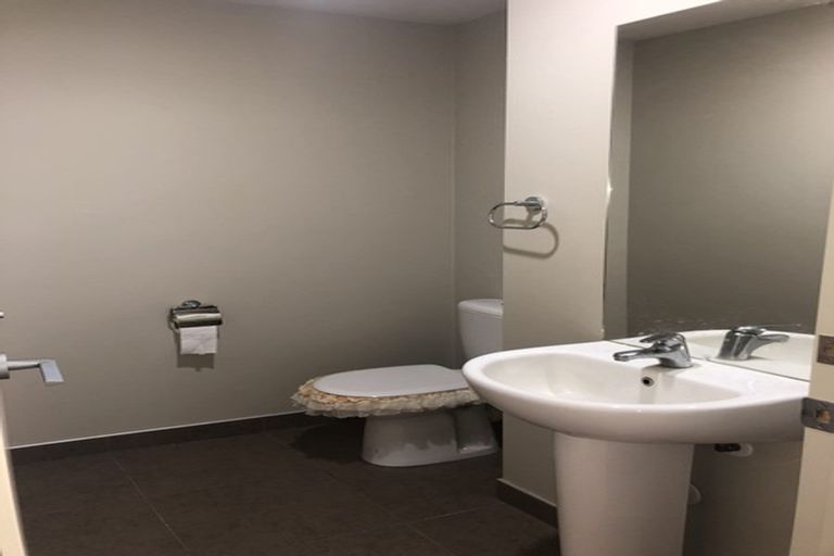 Photo of property in 18a Grenada Avenue, Forrest Hill, Auckland, 0620