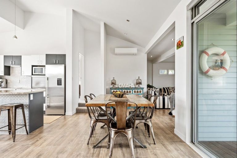 Photo of property in 15 Meiklejohn Way, Omaha, 0986