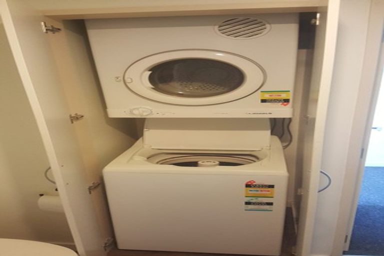 Photo of property in 28/30 Mathesons Road, Phillipstown, Christchurch, 8011