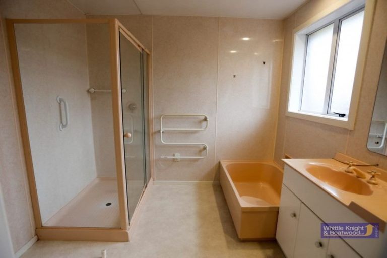 Photo of property in 11 Mottram Street, Redwood, Christchurch, 8051