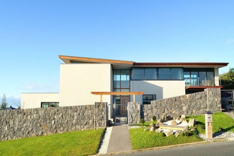 Photo of property in 51 Pacific Parade, Army Bay, Whangaparaoa, 0930