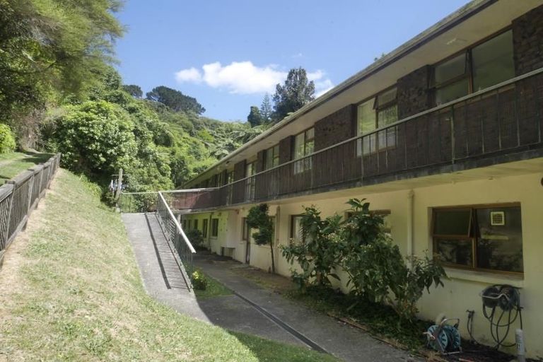 Photo of property in Recreation Reserve, 7/273 Grounsell Crescent, Belmont, Lower Hutt, 5010