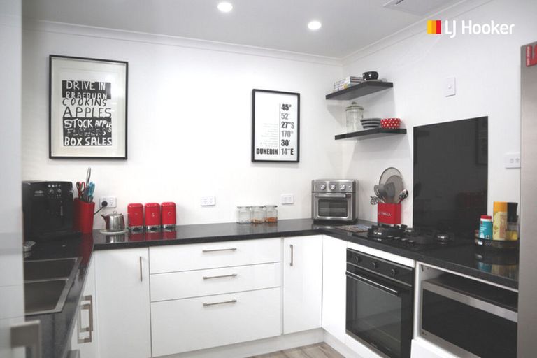 Photo of property in 11 Dick Street, South Dunedin, Dunedin, 9012