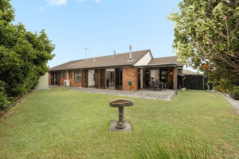 Photo of property in 5 Seabreeze Place, Papamoa Beach, Papamoa, 3118