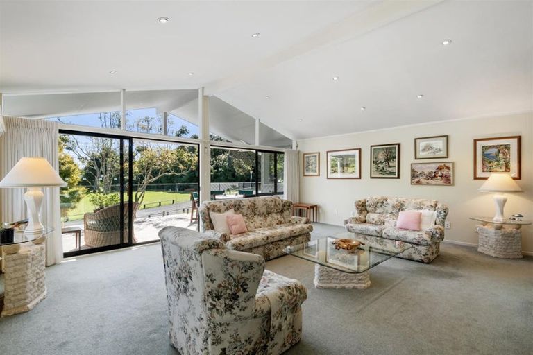 Photo of property in 19 Sylvan Park Avenue, Milford, Auckland, 0620