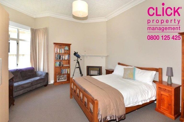 Photo of property in 69 Hargest Crescent, Saint Clair, Dunedin, 9012