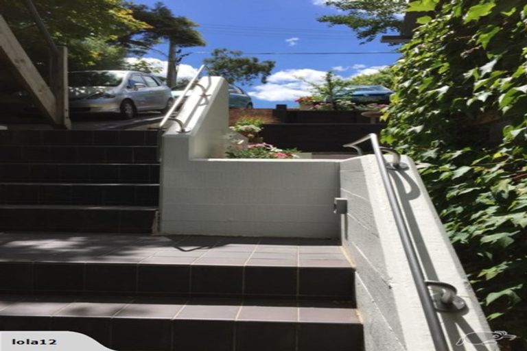 Photo of property in 86 Blue Mountains Road, Pinehaven, Upper Hutt, 5019