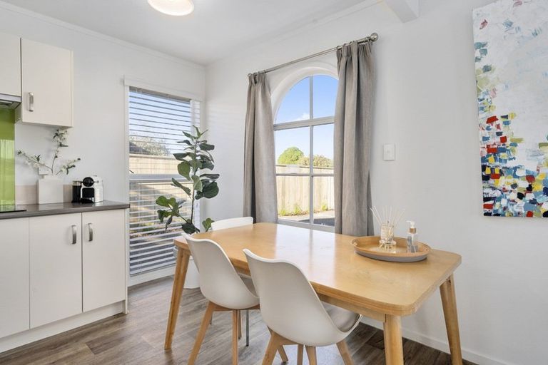 Photo of property in 25b Olive Terrace, Paraparaumu Beach, Paraparaumu, 5032