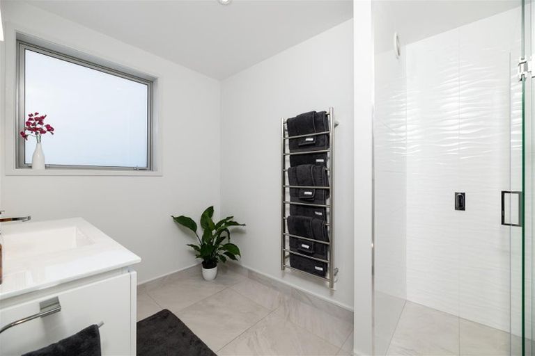 Photo of property in 912a Papamoa Beach Road, Papamoa Beach, Papamoa, 3118