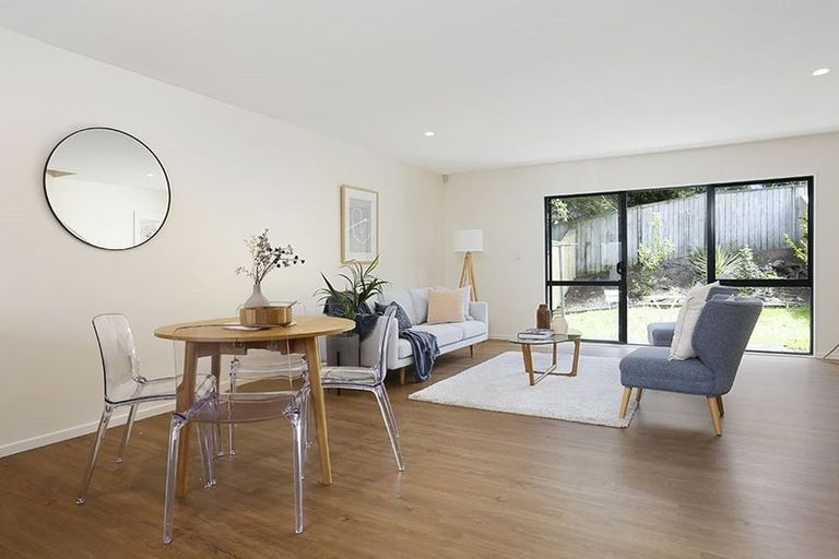 Photo of property in 12/548 Albany Highway, Albany, Auckland, 0632