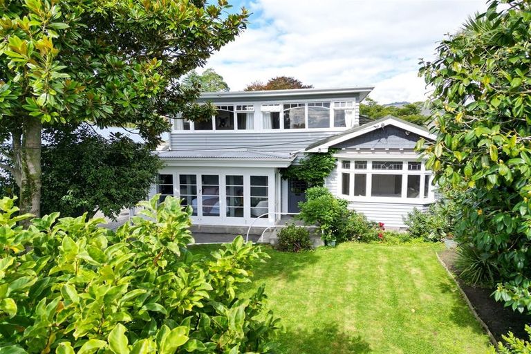 Photo of property in 22 Aylmer Street, Somerfield, Christchurch, 8024