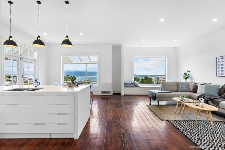 Photo of property in 41 Waru Street, Khandallah, Wellington, 6035