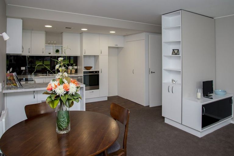 Photo of property in Woburn Apartments, 61 Wai-iti Crescent, Woburn, Lower Hutt, 5010