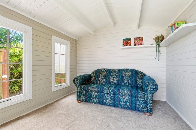 Photo of property in 17 Benares Street, Khandallah, Wellington, 6035