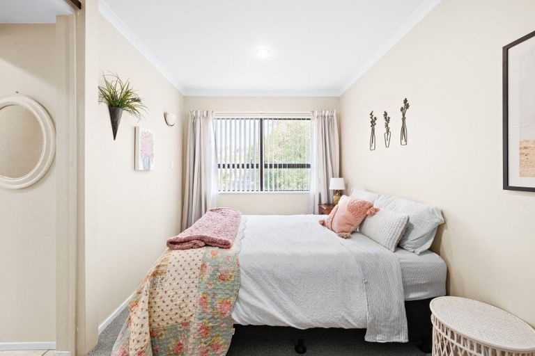 Photo of property in 9 Reeve Drive, Havelock North, 4130