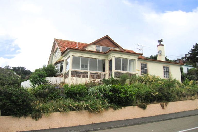 Photo of property in 31 Melbourne Road, Island Bay, Wellington, 6023