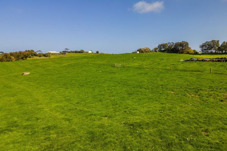 Photo of property in 1047 Awhitu Road, Pollok, 2683