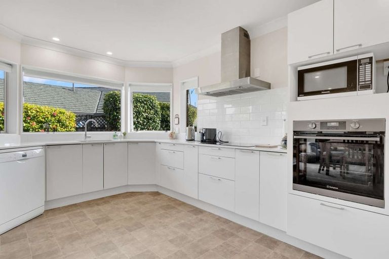 Photo of property in 33 Carter Drive, Pomare, Rotorua, 3015