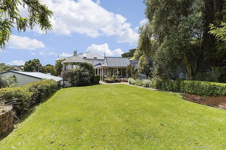 Photo of property in 44 Duthie Street, Karori, Wellington, 6012