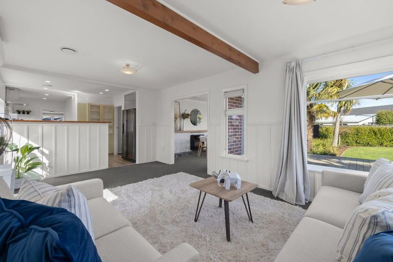 Photo of property in 27 Barclay Place, Burwood, Christchurch, 8061