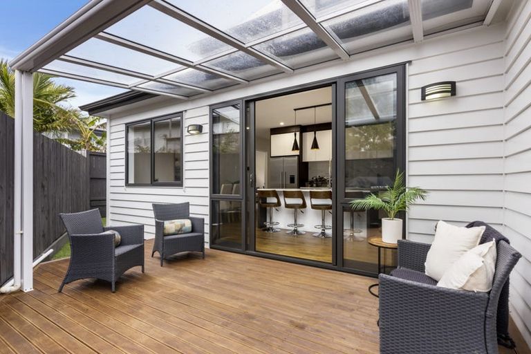 Photo of property in 6a Hostel Access Road, Eastern Beach, Auckland, 2012