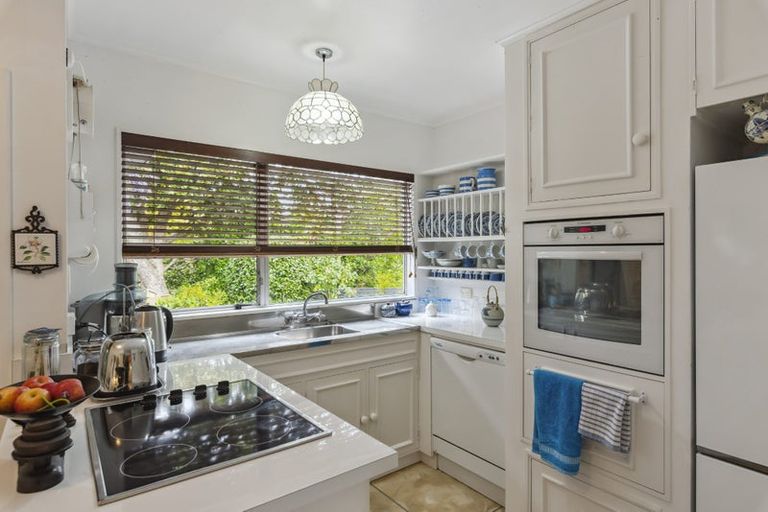 Photo of property in 48 Makora Road, Otaihanga, Paraparaumu, 5036