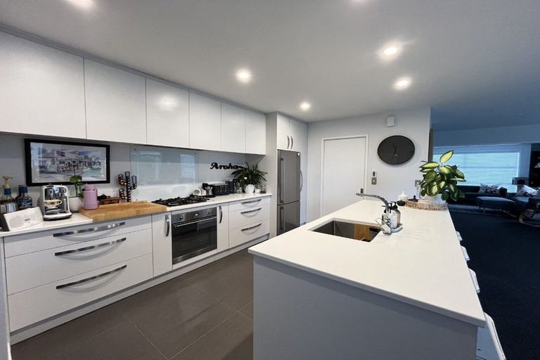 Photo of property in 16 Radcot Drive, Rolleston, 7615