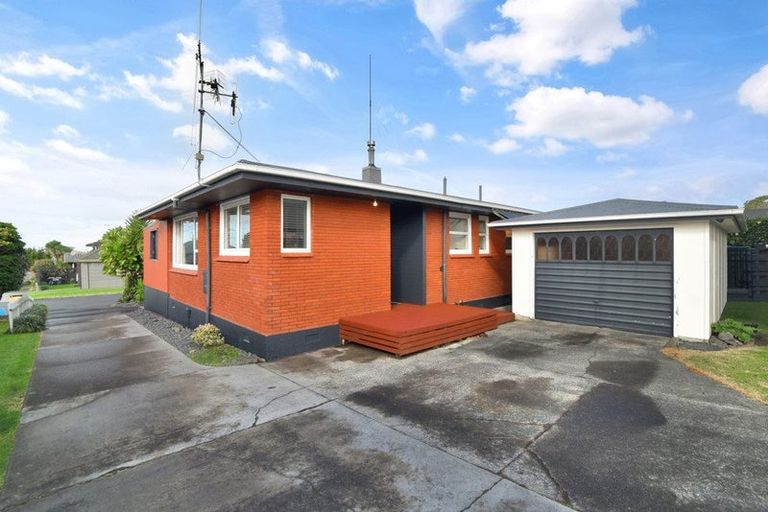 Photo of property in 23 Whitaker Street, Otumoetai, Tauranga, 3110