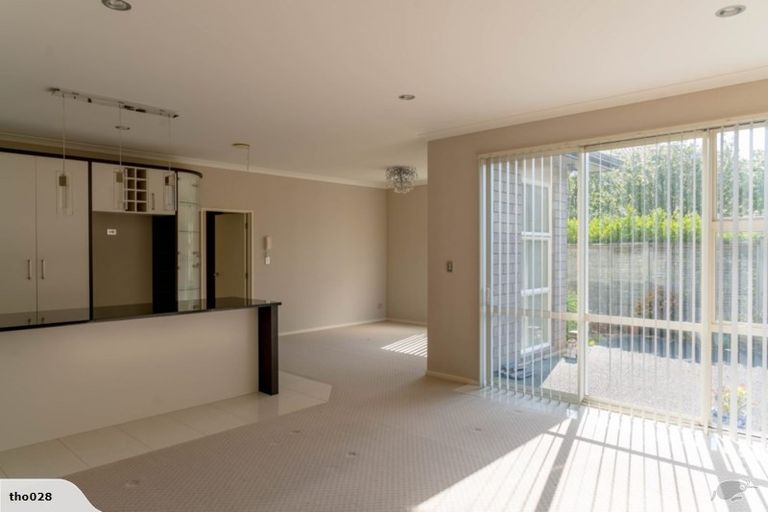 Photo of property in 1b Tranquility Rise, Mellons Bay, Auckland, 2014