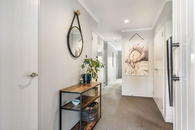 Photo of property in 18 Excelsa Place, Papamoa Beach, Papamoa, 3118