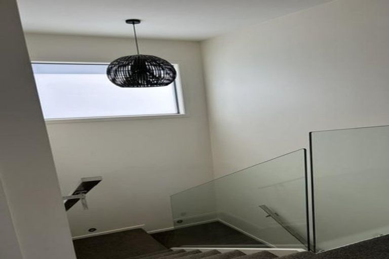 Photo of property in 12 Matariki Street, Omaha, 0986
