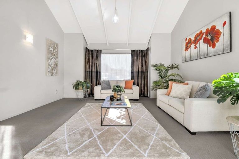 Photo of property in 100 Shakespeare Street, Leamington, Cambridge, 3432