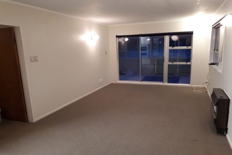 Photo of property in 2 Rajkot Terrace, Broadmeadows, Wellington, 6035